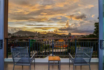 Patong Sunset Room — SKYVIEW Resort Phuket Patong Beach
